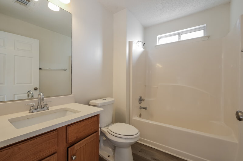 1,960/Mo, 3568 Brookstone Way Union City, GA 30291 Bathroom View