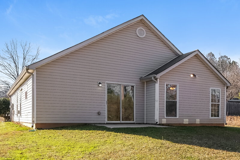1,960/Mo, 3568 Brookstone Way Union City, GA 30291 Rear View