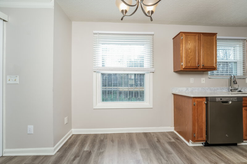 1,850/Mo, 4923 Windsor Downs Dr Decatur, GA 30035 Breakfast Nook View