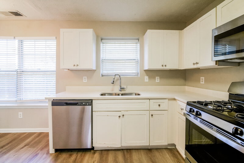 2,280/Mo, 2966 Heather Lake Drive Austell, GA 30106 Kitchen View 2