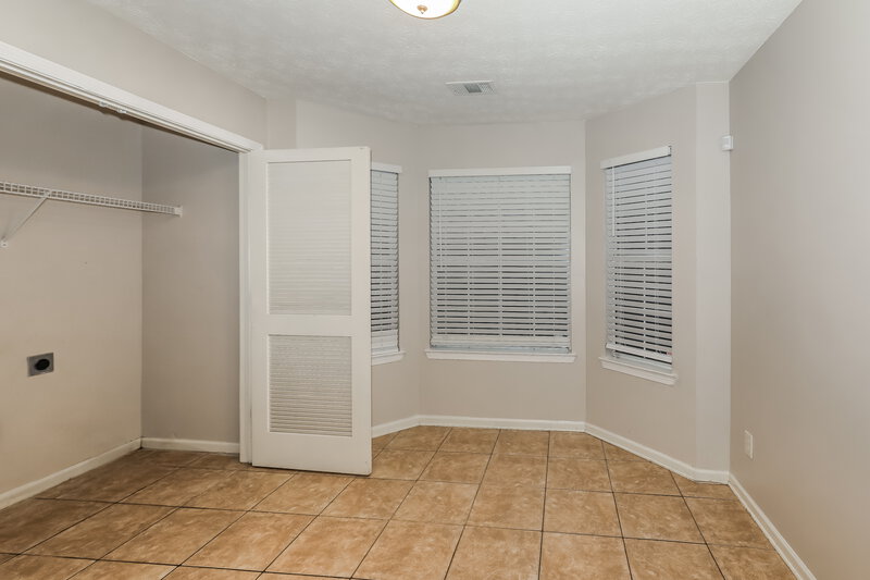 2,275/Mo, 4053 Rockmill Cv Ellenwood, GA 30294 Breakfast Nook View