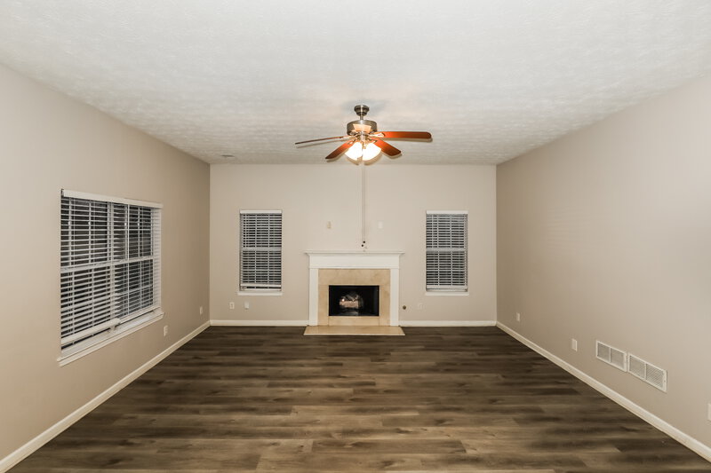 2,275/Mo, 4053 Rockmill Cv Ellenwood, GA 30294 Family Room View