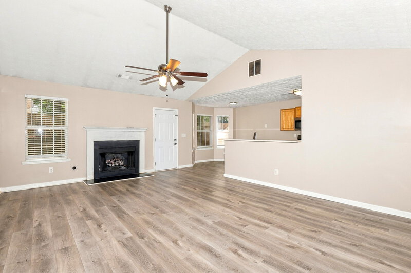 1,795/Mo, 322 Fallview Dr McDonough, GA 30253 Family Room View 2