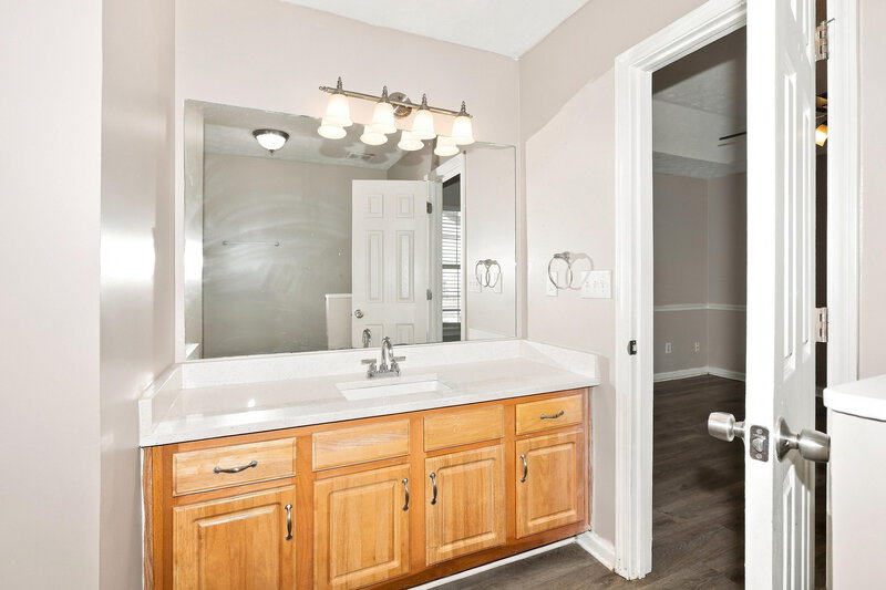 1,795/Mo, 322 Fallview Dr McDonough, GA 30253 Primary Bathroom View 2