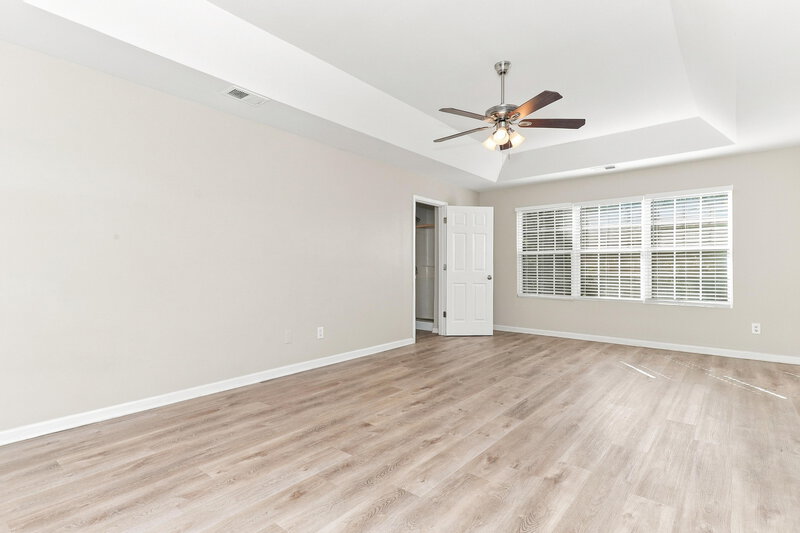 2,200/Mo, 298 Summit View Dr McDonough, GA 30253 Primary Bedroom View 2