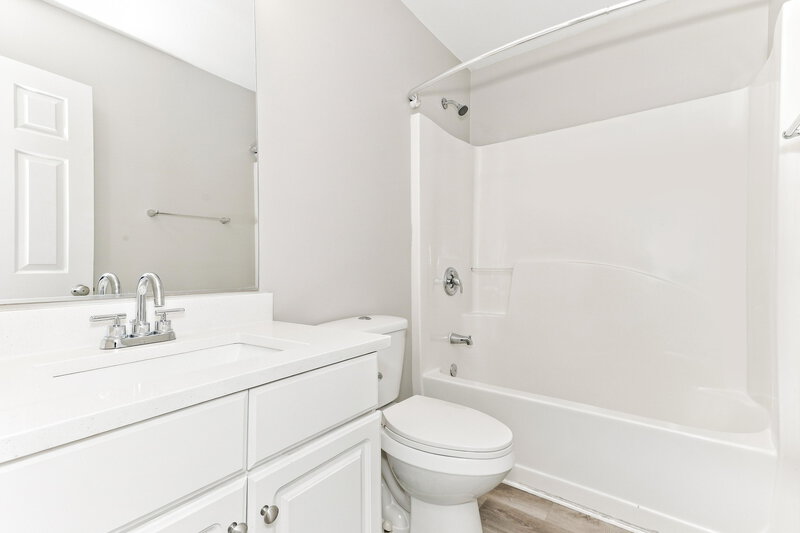 2,200/Mo, 298 Summit View Dr McDonough, GA 30253 Bathroom View