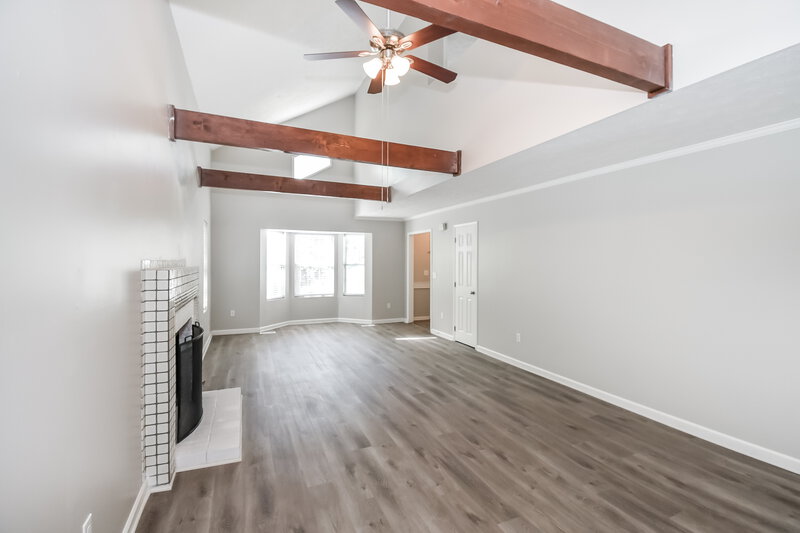 2,270/Mo, 5897 Brookside Dr SE Mableton, GA 30126 Living Room View