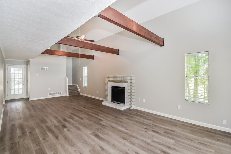 2,270/Mo, 5897 Brookside Dr SE Mableton, GA 30126 Living Room View 2
