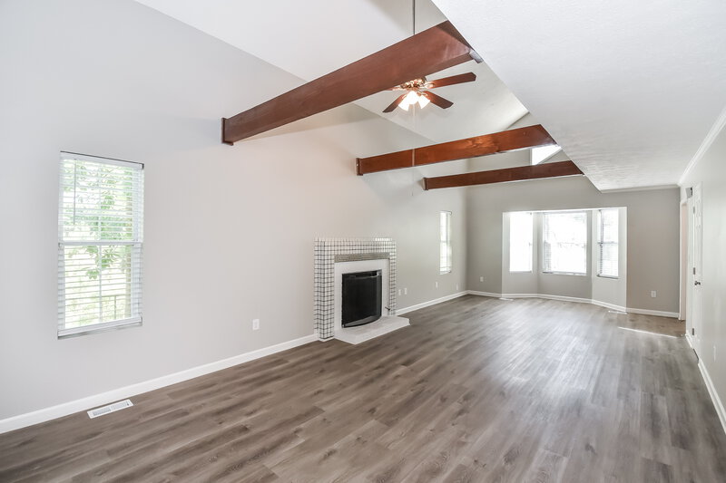 2,270/Mo, 5897 Brookside Dr SE Mableton, GA 30126 Living Room View 3