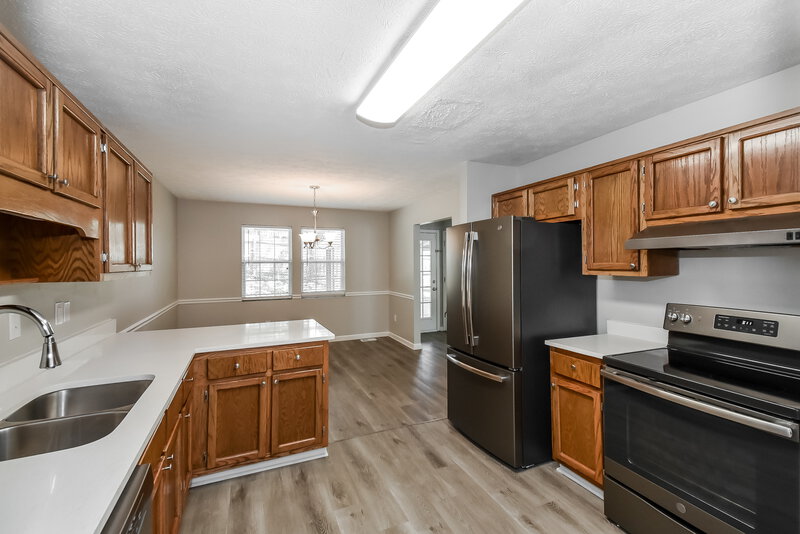 2,270/Mo, 5897 Brookside Dr SE Mableton, GA 30126 Kitchen View