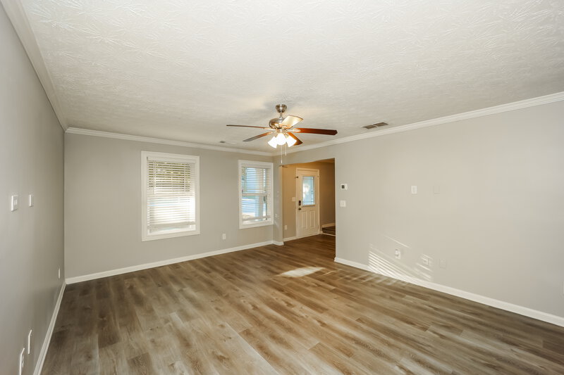 2,060/Mo, 4414 Rock Valley Drive Forest Park, GA 30297 Living Room View 2