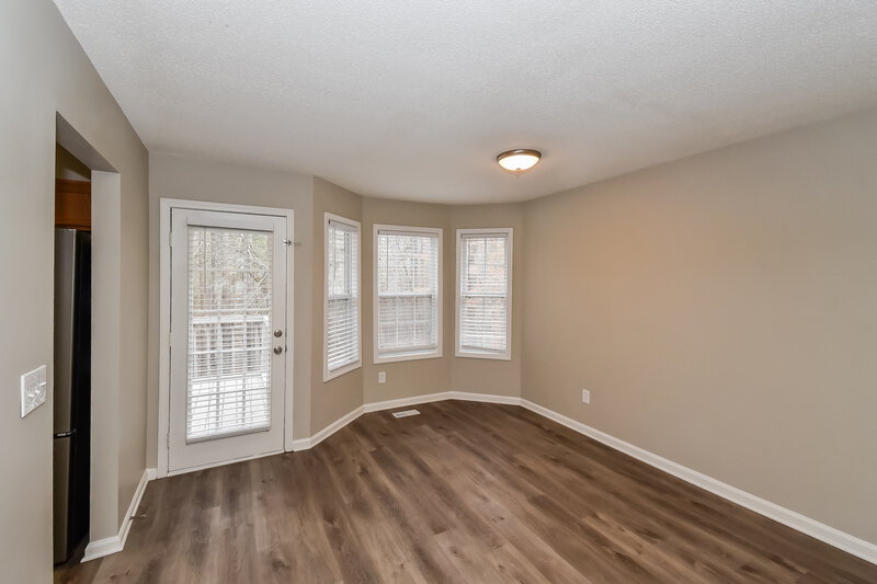1,800/Mo, 816 Regency Ct Villa Rica, GA 30180 Dining Room View