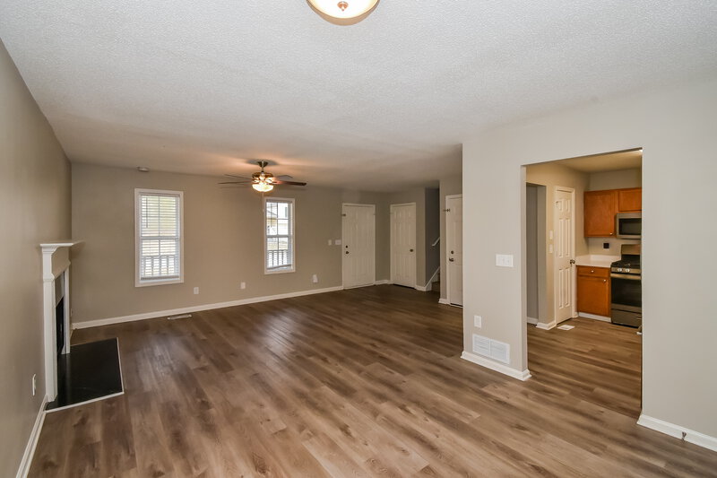 1,800/Mo, 816 Regency Ct Villa Rica, GA 30180 Dining Room View 2