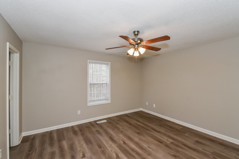 1,800/Mo, 816 Regency Ct Villa Rica, GA 30180 Main Bedroom View