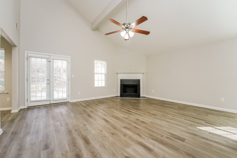 1,995/Mo, 115 Creek Way Covington, GA 30016 Living Room View