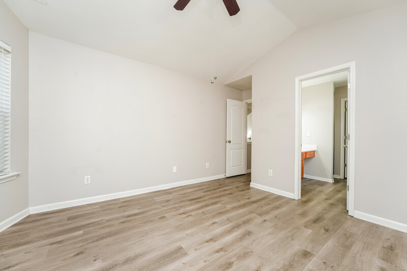 1,995/Mo, 115 Creek Way Covington, GA 30016 Main Bedroom View