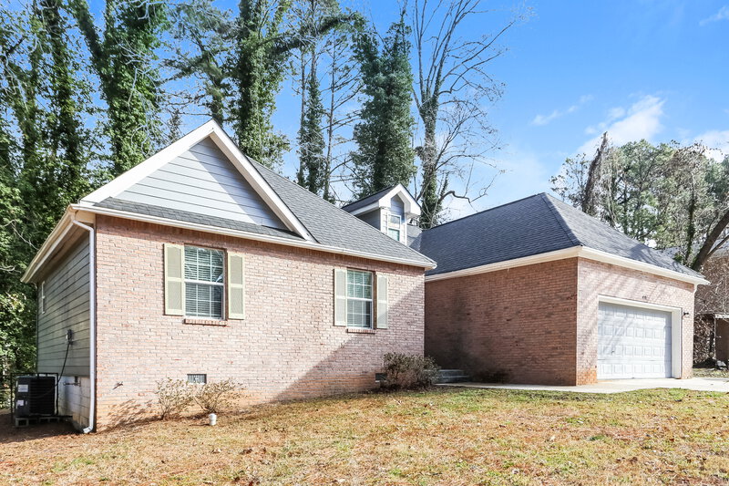 1,985/Mo, 4581 Doral Dr SW Atlanta, GA 30331 Front View