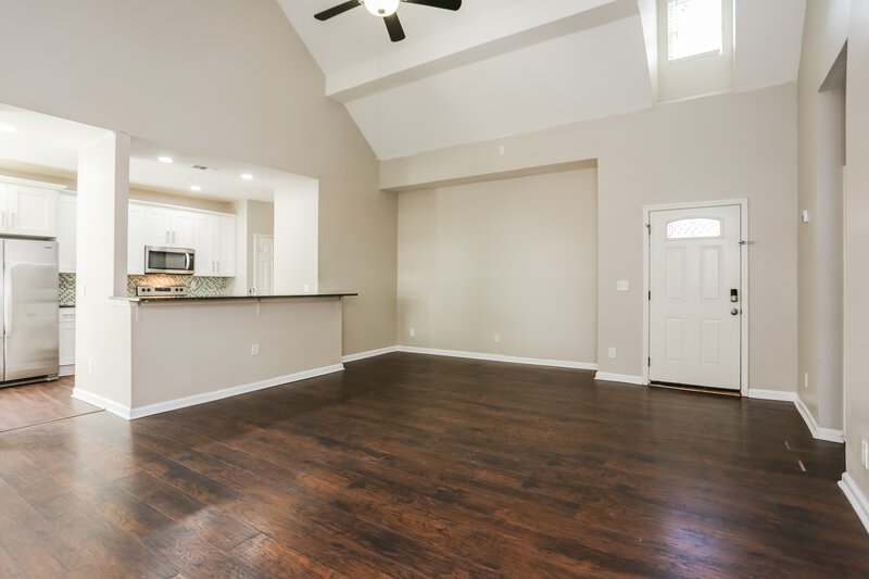 1,985/Mo, 4581 Doral Dr SW Atlanta, GA 30331 Living Room View 2