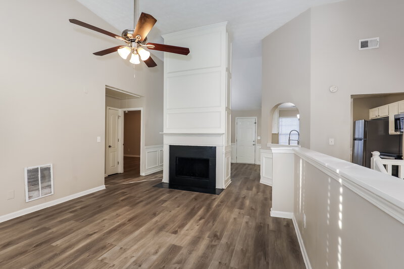 2,480/Mo, 6473 E Meyer Dr Morrow, GA 30260 Family Room View 2