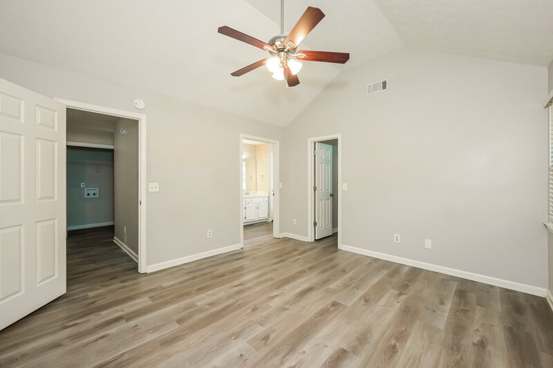 2,250/Mo, 2092 Wedgewood Dr Stone Mountain, GA 30088 Main Bedroom View 2