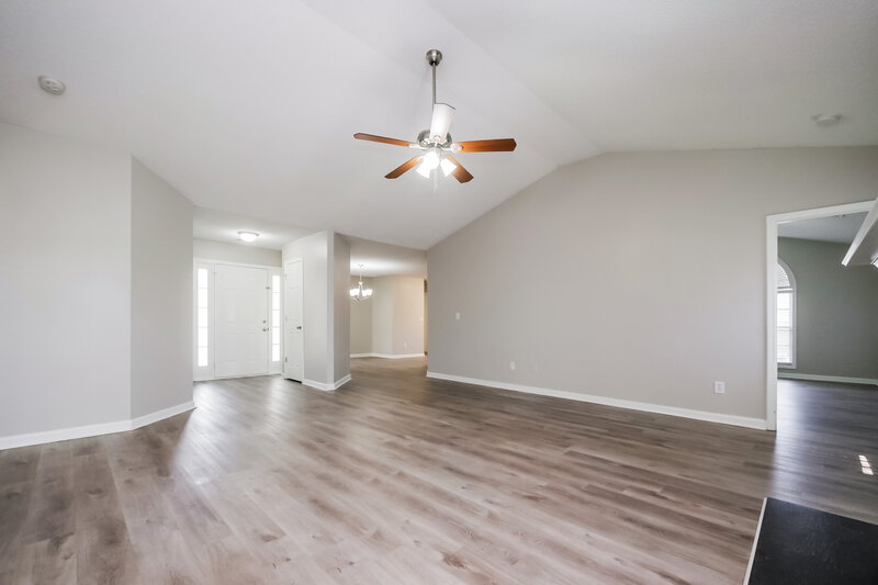 1,955/Mo, 264 Galway Ln Hampton, GA 30228 Living Room View 4