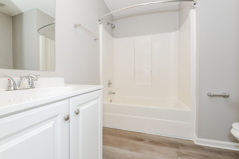 1,970/Mo, 2860 Highland Hill Parkway Douglasville, GA 30135 Bathroom View