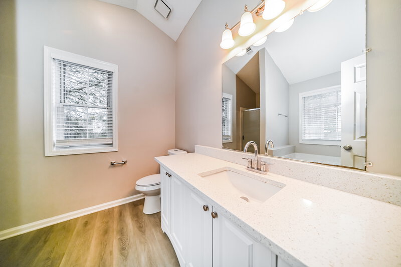 1,855/Mo, 260 Landing Drive Fayetteville, GA 30214 Main Bathroom View