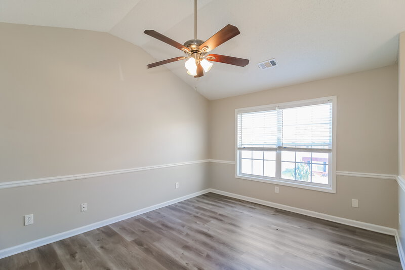 2,080/Mo, 6013 Yellowood Ct Atlanta, GA 30349 Family Room View