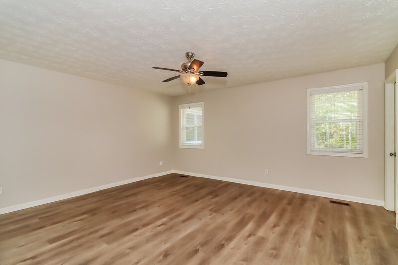 2,370/Mo, 909 N Lassetter Cir Villa Rica, GA 30180 Main Bedroom View