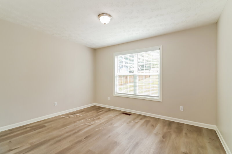 2,370/Mo, 909 N Lassetter Cir Villa Rica, GA 30180 Bedroom View 2