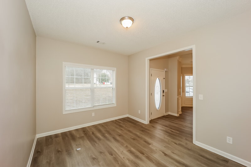 2,285/Mo, 303 Tara Beach Ln Jonesboro, GA 30238 Living Room View 2