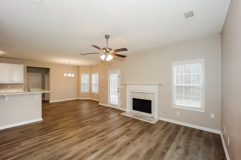2,285/Mo, 303 Tara Beach Ln Jonesboro, GA 30238 Living Room View 3