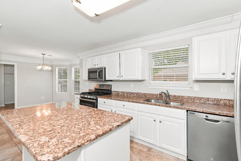 2,000/Mo, 4556 Raptor Trl Douglasville, GA 30135 Kitchen View 2