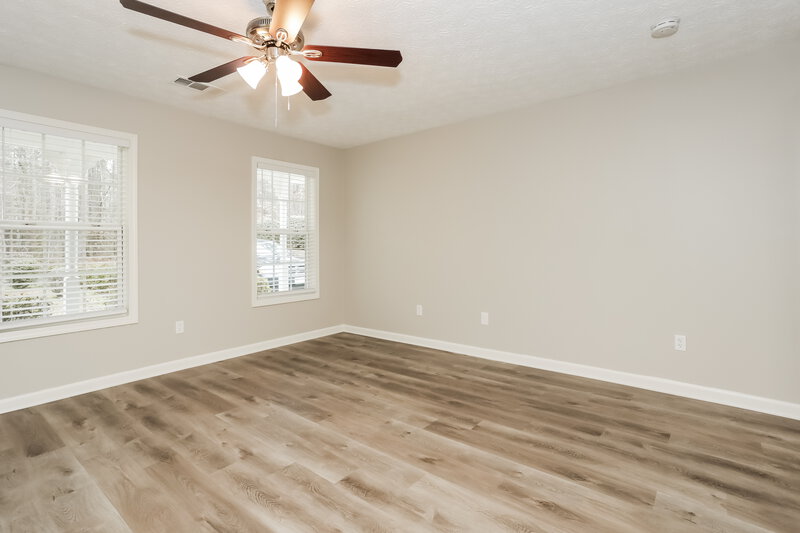 1,685/Mo, 3340 Old Tennessee Road SW Marietta, GA 30008 Living Room View 2