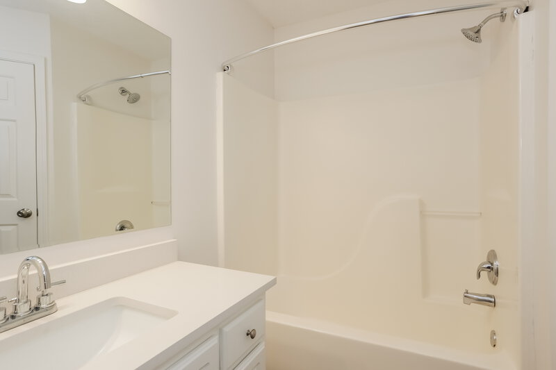 1,685/Mo, 3340 Old Tennessee Road SW Marietta, GA 30008 Master Bathroom View