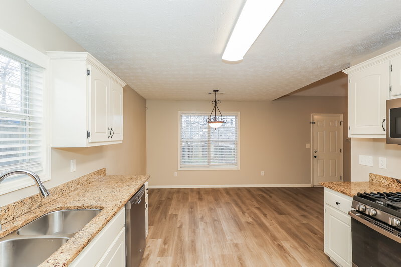 1,765/Mo, 11468 Vinea Way Hampton, GA 30228 Kitchen View 2