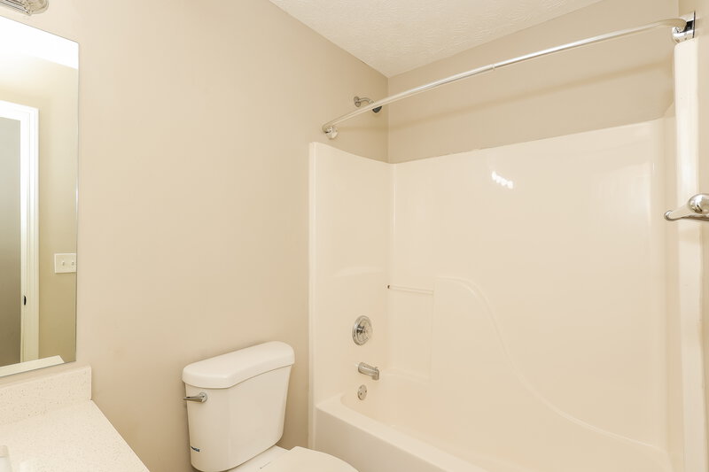 1,765/Mo, 11468 Vinea Way Hampton, GA 30228 Bathroom View