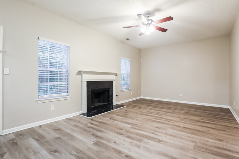 3,010/Mo, 125 Titan Rd Stockbridge, GA 30281 Living Room View