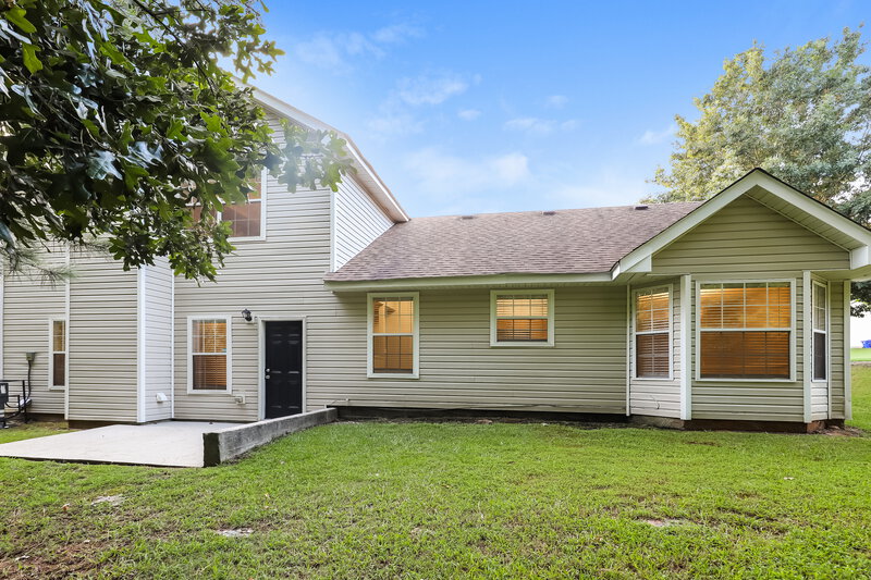 3,010/Mo, 125 Titan Rd Stockbridge, GA 30281 Rear View
