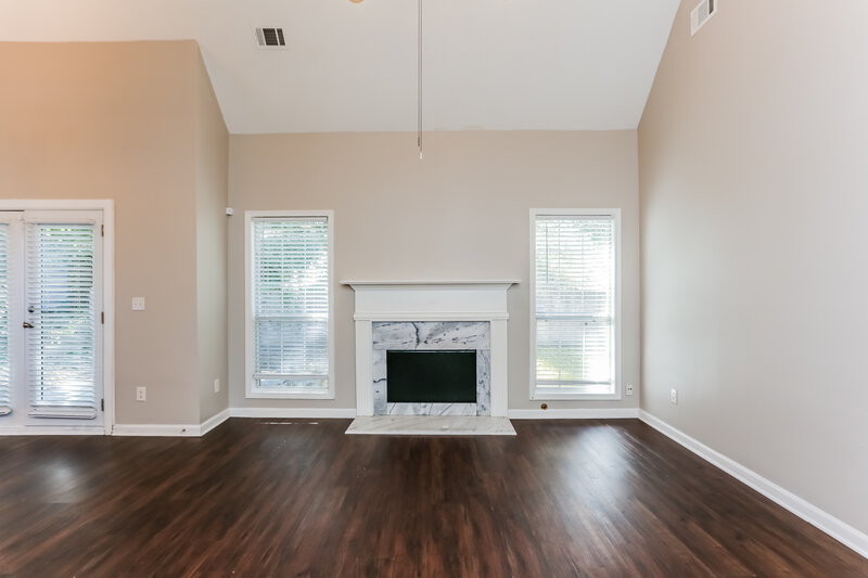 1,955/Mo, 2337 Reeves Creek Rd Jonesboro, GA 30236 Living Room View