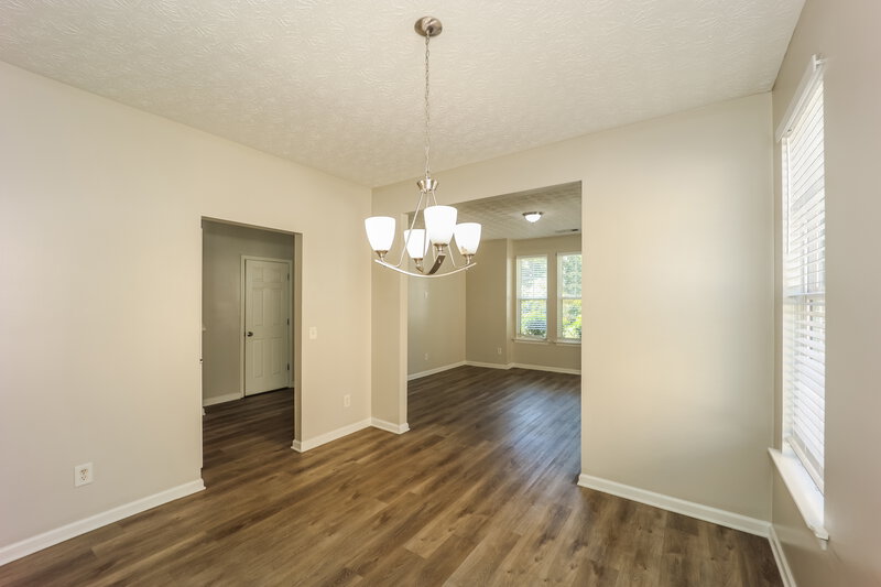 1,850/Mo, 4541 Parkway Cir Atlanta, GA 30349 Dining Room View 2