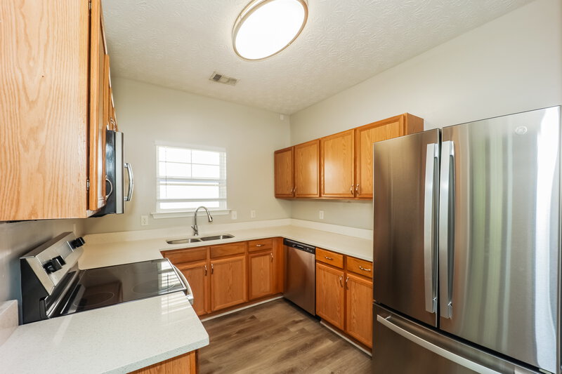 1,850/Mo, 4541 Parkway Cir Atlanta, GA 30349 Kitchen View