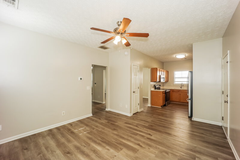 1,850/Mo, 4541 Parkway Cir Atlanta, GA 30349 Family Room View