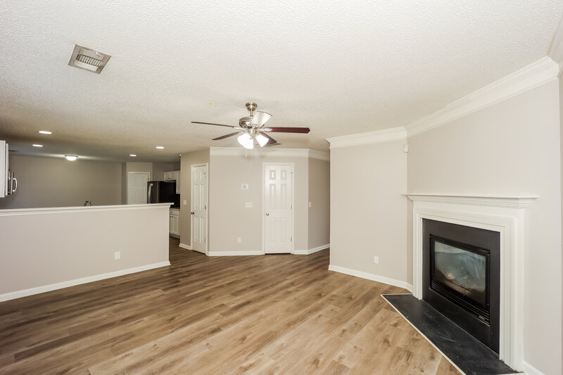 2,205/Mo, 3061 Sable Run Rd Atlanta, GA 30349 Living Room View 2