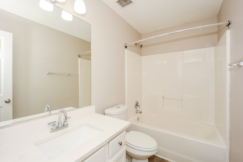 2,205/Mo, 3061 Sable Run Rd Atlanta, GA 30349 Bathroom View