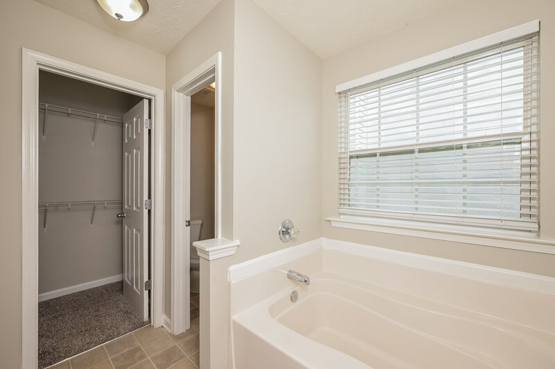 2,055/Mo, 4353 Grant Forest Cir Ellenwood, GA 30294 Main Bathroom View 2