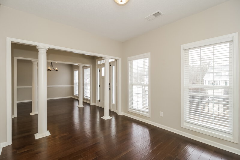 2,460/Mo, 40 Forest Pt Newnan, GA 30265 Family Room View