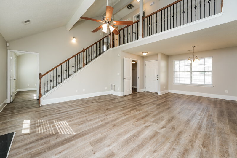 2,120/Mo, 1959 Corners Cir Lithonia, GA 30058 Living Room View 2