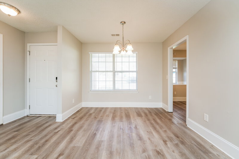 2,120/Mo, 1959 Corners Cir Lithonia, GA 30058 Dining Room View