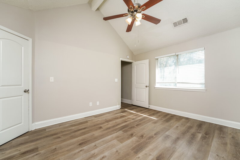 2,120/Mo, 1959 Corners Cir Lithonia, GA 30058 Main Bedroom View 2